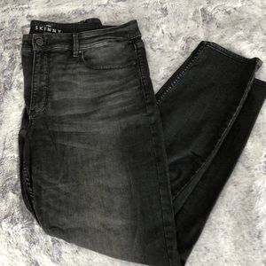 WHBM | The Skinny Ankle Black Wash Jeans